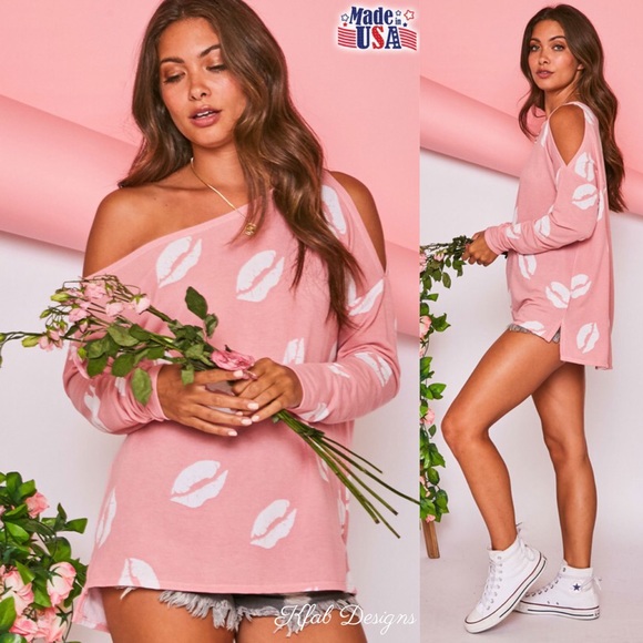 ❤️LAST 1! Asymmetrical Cutout Super Soft Lip Top! - Picture 2 of 9